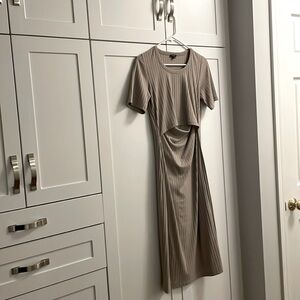 Classic semi formal breastfeeding/pumping midi dress